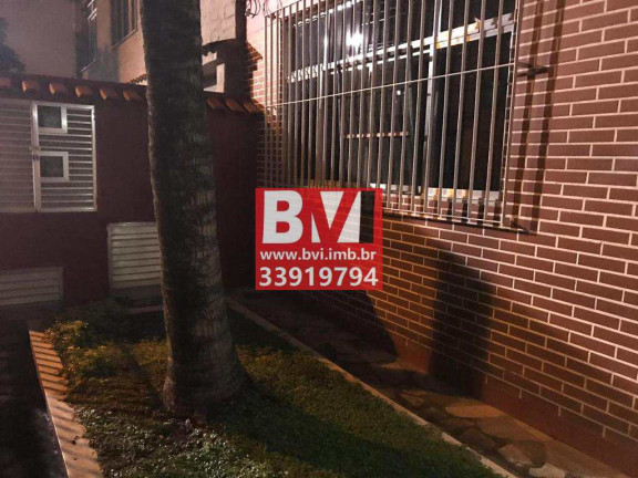 Imagem Casa com 5 Quartos à Venda, 384 m² em Vila Kosmos - Rio De Janeiro Imagem Casa com 5 Quartos à Venda, 384 m² em Vila Kosmos - Rio De Janeiro