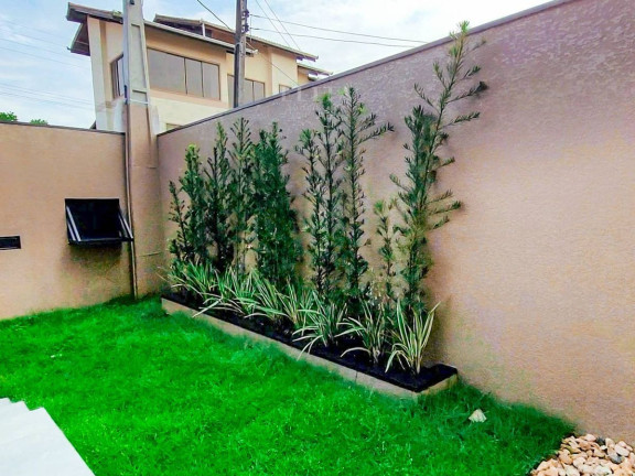 Imagem Sobrado com 3 Quartos à Venda, 131 m² em Centro - Barra Velha