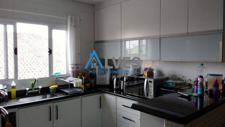 Imagem Casa com 4 Quartos à Venda, 245 m² em Parque Jaçatuba - Santo André