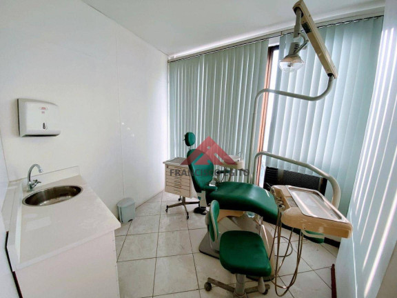 Imagem Sala Comercial à Venda ou Locação, 32 m² em Centro - Niterói Imagem Sala Comercial à Venda ou Locação, 32 m² em Centro - Niterói