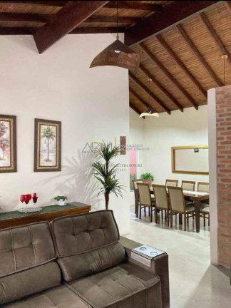Casa com 2 Quartos à Venda, 250 m² em Jardim Itamarati - Botucatu