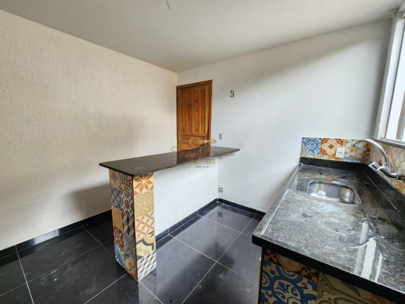 Imagem Casa com 4 Quartos à Venda, 216 m² em Albuquerque - Teresópolis