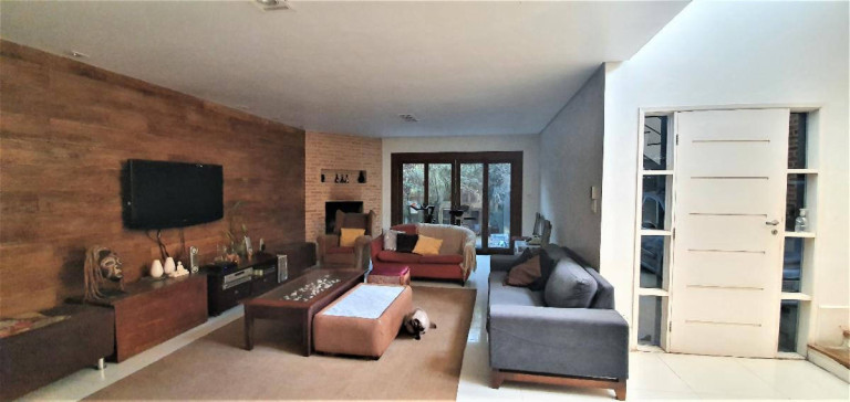 Casa com 4 Quartos à Venda, 400 m² em Jardim Santa Helena - São Paulo