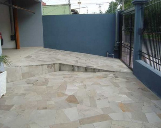 Imagem Casa com 3 Quartos à Venda, 200 m² em Jardim Itu Sabará - Porto Alegre Imagem Casa com 3 Quartos à Venda, 200 m² em Jardim Itu Sabará - Porto Alegre