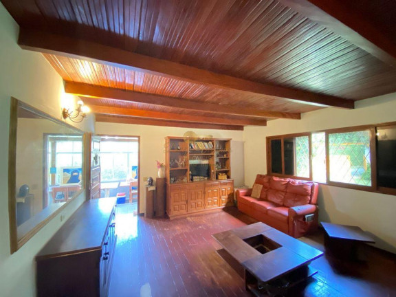 Imagem Casa com 3 Quartos à Venda, 139 m² em Granja Guarani - Teresópolis
