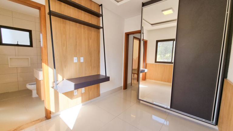 Imagem Sobrado com 4 Quartos à Venda, 164 m² em Bairro Cardoso - Aparecida De Goiânia Imagem Sobrado com 4 Quartos à Venda, 164 m² em Bairro Cardoso - Aparecida De Goiânia