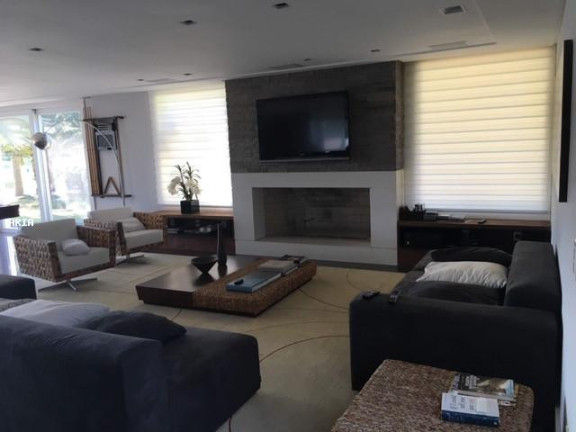 Imagem Casa com 5 Quartos à Venda, 569 m² em Centro - Xangri-lá