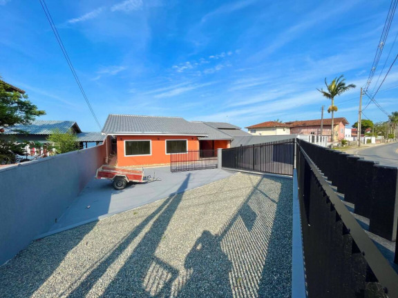 Imagem Casa com 5 Quartos à Venda, 183 m² em Costeira - Balneário Barra Do Sul Imagem Casa com 5 Quartos à Venda, 183 m² em Costeira - Balneário Barra Do Sul