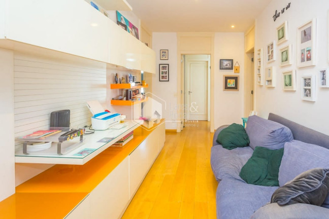 Imagem Apartamento com 4 Quartos à Venda, 335 m² em Pinheiros - São Paulo Imagem Apartamento com 4 Quartos à Venda, 335 m² em Pinheiros - São Paulo