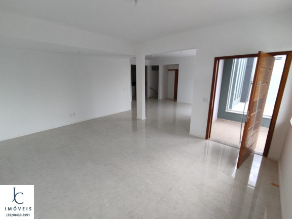 Imagem Casa com 3 Quartos à Venda, 378 m² em Vale Dos Pinheiros - São Lourenço