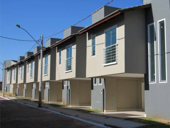 Imagem Sobrado com 3 Quartos à Venda, 150 m² em Residencial Center Ville - Goiânia