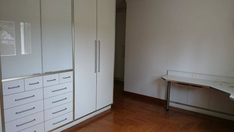 Imagem Casa com 4 Quartos à Venda, 470 m² em Alphaville Residencial Dois - Barueri Imagem Casa com 4 Quartos à Venda, 470 m² em Alphaville Residencial Dois - Barueri