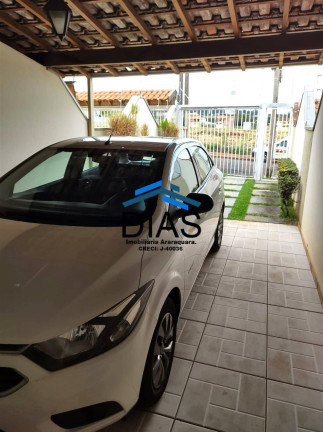 Imagem Casa com 2 Quartos à Venda, 90 m² em Vila Suconasa - Araraquara