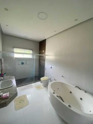 Imagem Casa com 5 Quartos à Venda, 700 m² em Parque A Equitativa - Duque De Caxias