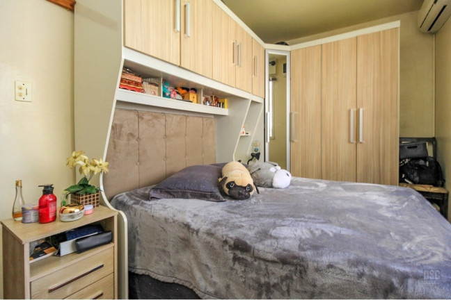 Imagem Apartamento com 3 Quartos à Venda, 77 m² em Teresópolis - Porto Alegre