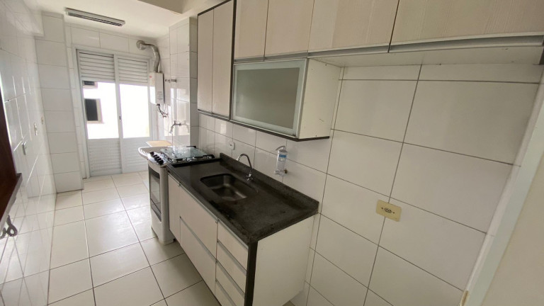 Imagem Apartamento com 2 Quartos à Venda, 68 m² em Encruzilhada - Santos