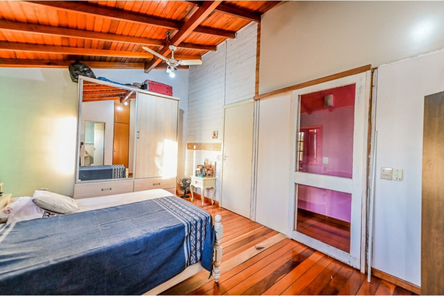Imagem Casa de Condomínio com 4 Quartos à Venda, 200 m² Imagem Casa de Condomínio com 4 Quartos à Venda, 200 m²