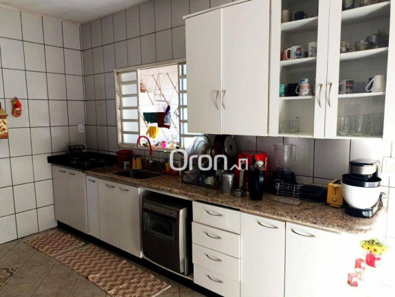 Imagem Casa com 4 Quartos à Venda, 236 m² em Vila Jardim Vitória - Goiânia Imagem Casa com 4 Quartos à Venda, 236 m² em Vila Jardim Vitória - Goiânia