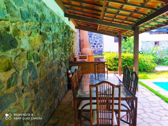 Imagem Casa com 5 Quartos à Venda, 232 m² em Buraquinho - Lauro De Freitas Imagem Casa com 5 Quartos à Venda, 232 m² em Buraquinho - Lauro De Freitas