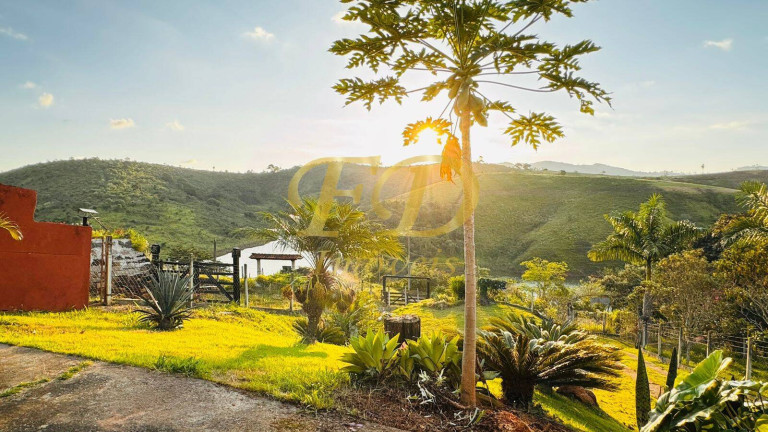 Imagem Chácara com 3 Quartos à Venda, 1.200 m² em Piracaia Imagem Chácara com 3 Quartos à Venda, 1.200 m² em Piracaia