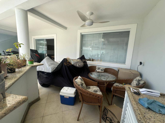 Imagem Casa com 4 Quartos à Venda, em Vargem Pequena - Rio De Janeiro Imagem Casa com 4 Quartos à Venda, em Vargem Pequena - Rio De Janeiro