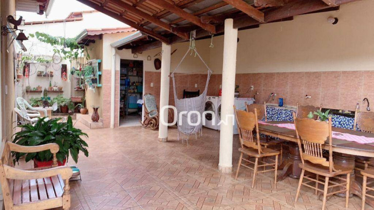 Imagem Casa com 3 Quartos à Venda, 266 m² em Recreio Dos Funcionários Públicos - Goiânia Imagem Casa com 3 Quartos à Venda, 266 m² em Recreio Dos Funcionários Públicos - Goiânia