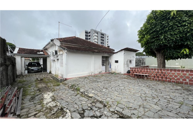 Imagem Casa com 4 Quartos à Venda, 330 m² em Centro - João Pessoa Imagem Casa com 4 Quartos à Venda, 330 m² em Centro - João Pessoa