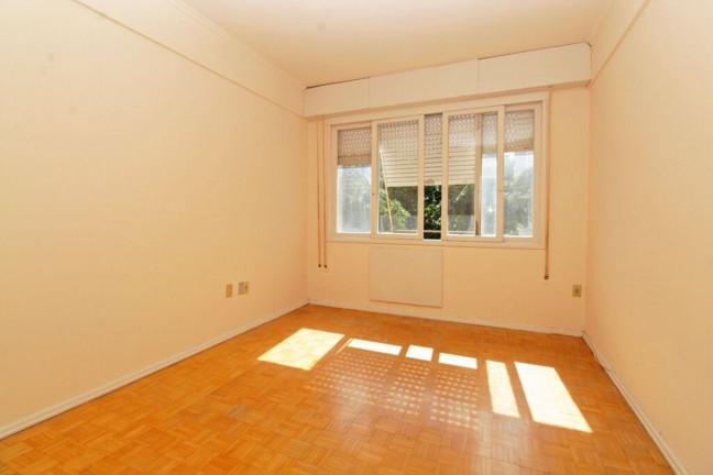 Imagem Imóvel com 3 Quartos à Venda, 135 m² em Independência - Porto Alegre Imagem Imóvel com 3 Quartos à Venda, 135 m² em Independência - Porto Alegre