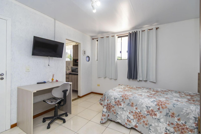 Imagem Sobrado com 4 Quartos à Venda, 200 m² em Cidade Industrial - Curitiba Imagem Sobrado com 4 Quartos à Venda, 200 m² em Cidade Industrial - Curitiba