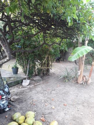 Imagem Casa com 4 Quartos à Venda, 220 m² em Stella Maris - Salvador