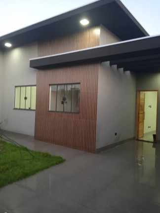 Casa com 3 Quartos à Venda, 126 m² em Residencial Araucárias - Arapongas