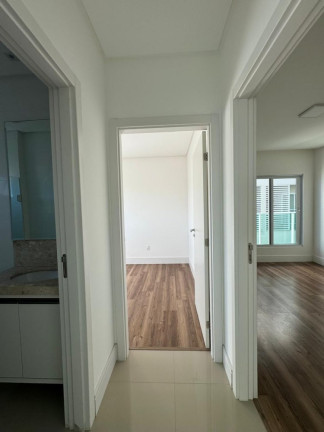 Imagem Apartamento com 2 Quartos à Venda, 77 m² em Centro - Camboriú