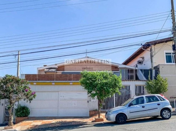 Casa com 3 Quartos à Venda, 240 m² em Vila Nogueira - Campinas