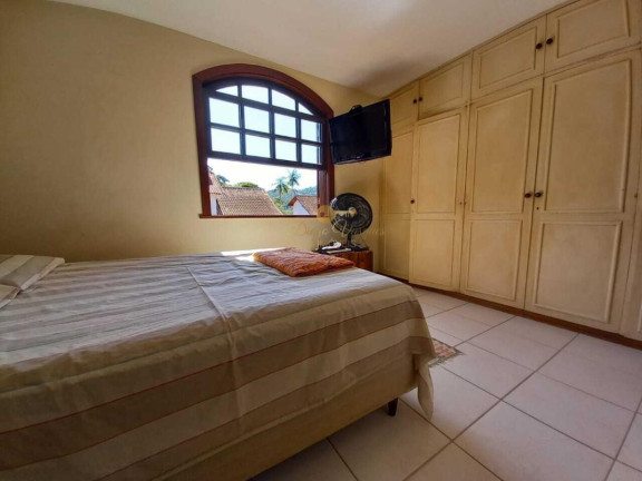 Imagem Casa com 3 Quartos à Venda, 171 m² em Várzea - Teresópolis