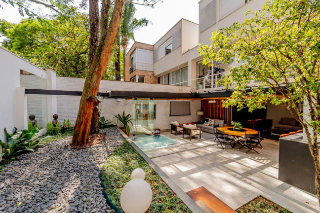 Imagem Casa com 3 Quartos à Venda, 380 m² em Jardim Cordeiro - São Paulo
