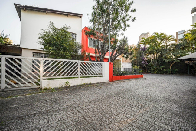 Imagem Casa com 3 Quartos à Venda, 483 m² em Vila Nova Conceição - São Paulo Imagem Casa com 3 Quartos à Venda, 483 m² em Vila Nova Conceição - São Paulo