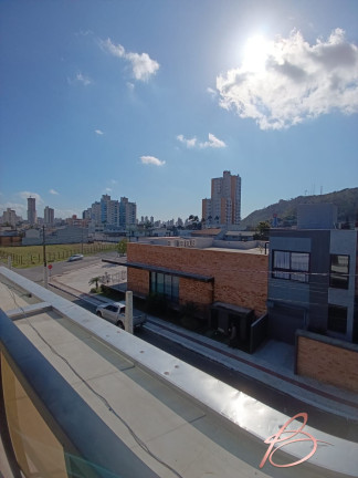 Imagem Sobrado com 3 Quartos à Venda, 172 m² em Dom Bosco - Itajaí