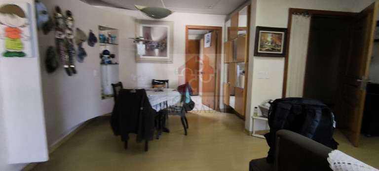 Imagem Apartamento com 3 Quartos à Venda, 133 m² em Menino Deus - Porto Alegre Imagem Apartamento com 3 Quartos à Venda, 133 m² em Menino Deus - Porto Alegre