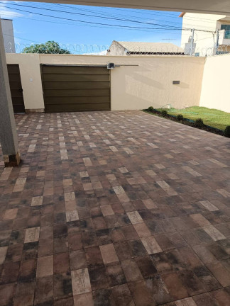 Imagem Casa com 3 Quartos à Venda, 313 m² em Jardim Buriti Sereno - Aparecida De Goiânia