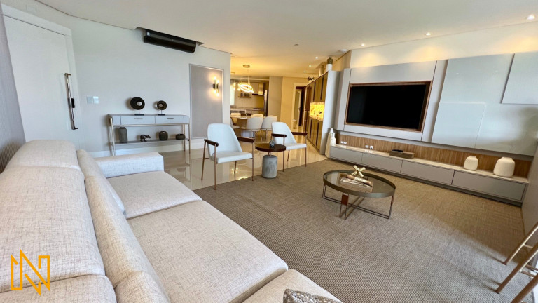 Imagem Apartamento com 3 Quartos à Venda, 182 m² em Pioneiros - Balneário Camboriú Imagem Apartamento com 3 Quartos à Venda, 182 m² em Pioneiros - Balneário Camboriú