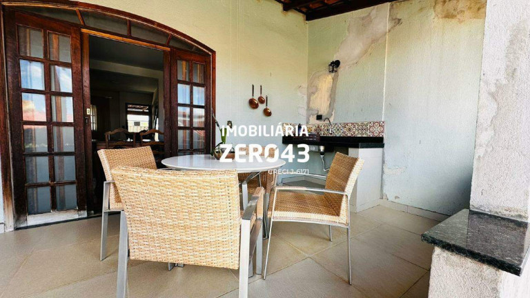 Imagem Casa com 3 Quartos à Venda, 150 m² em Jardim Albatroz - Londrina