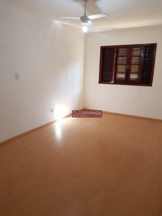 Imagem Sobrado com 3 Quartos à Venda, 263 m² em Vila Galvão - Guarulhos