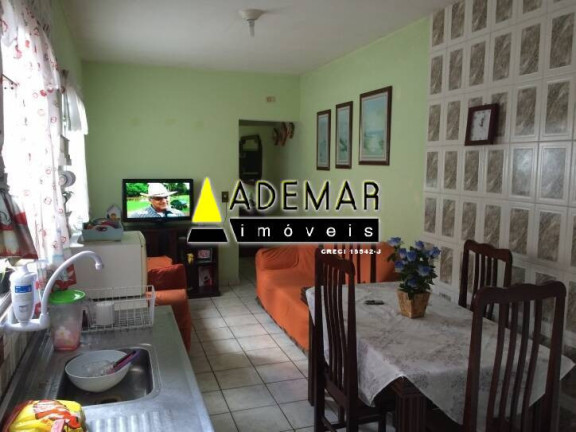 Imagem Casa com 3 Quartos à Venda, em Piraporinha - Diadema Imagem Casa com 3 Quartos à Venda, em Piraporinha - Diadema