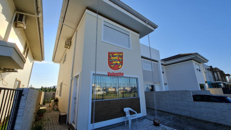 Casa com 3 Quartos à Venda, 450 m²