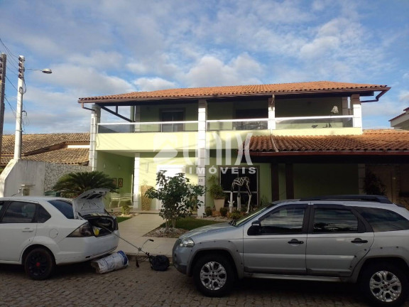 Casa com 6 Quartos à Venda, 360 m² em Parque Califórnia - Campos Dos Goytacazes