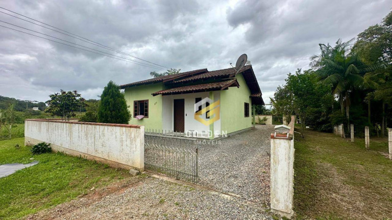Casa com 2 Quartos à Venda, 90 m² em Centro - Canelinha