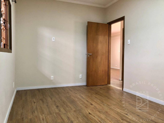 Imagem Casa com 4 Quartos à Venda, 240 m² em Bosque Dos Eucaliptos - São José Dos Campos