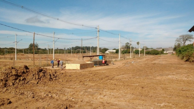 Imagem Casa com 2 Quartos à Venda, 61 m² em Campo Novo - Porto Alegre
