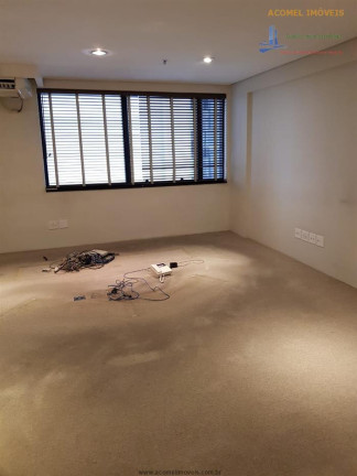 Imagem Imóvel para Alugar, 250 m² em Alphaville - Barueri