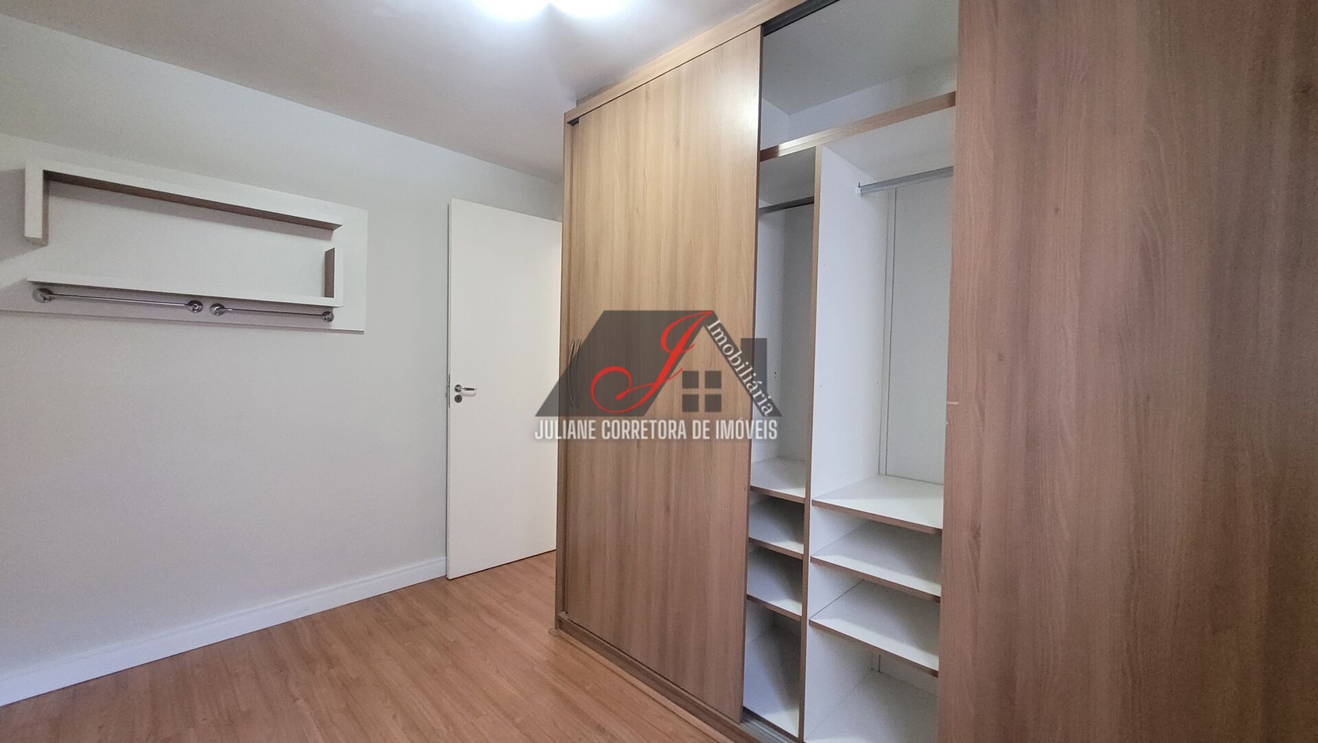 Imagem Apartamento com 2 Quartos à Venda, 53 m² em Portão - Curitiba